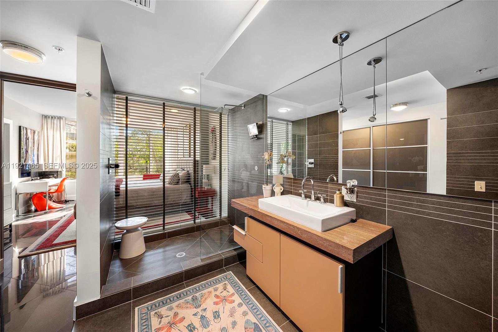 Artecity Unit 205