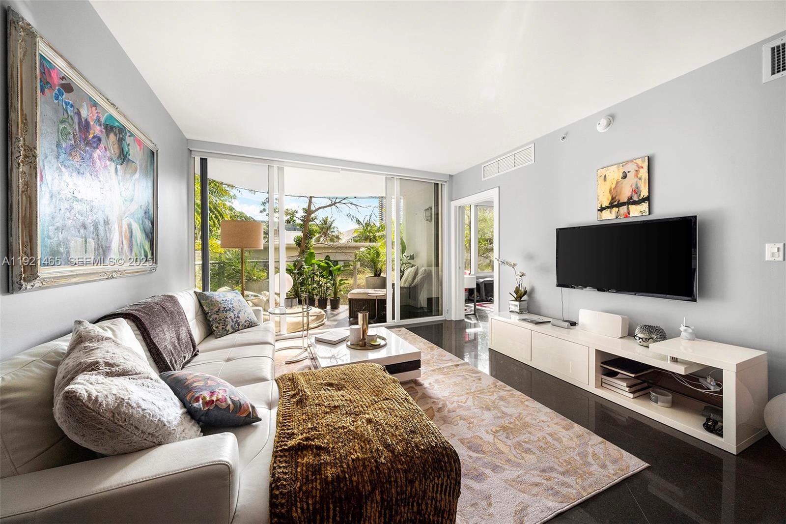 Artecity Unit 205